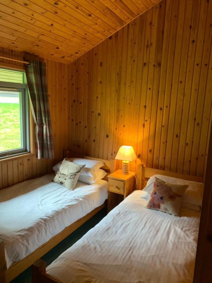 Milton Bay Luxury Lodge Wrapped In Exceptional Scenery Morenish Экстерьер фото